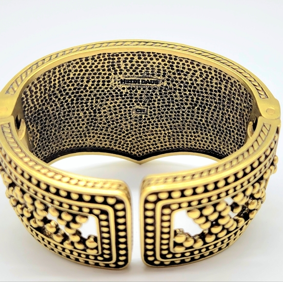 Heidi Daus Oversized Blue Topaz Swarovski Crystal Hinged Cuff Bracelet S/M - Picture 10 of 12